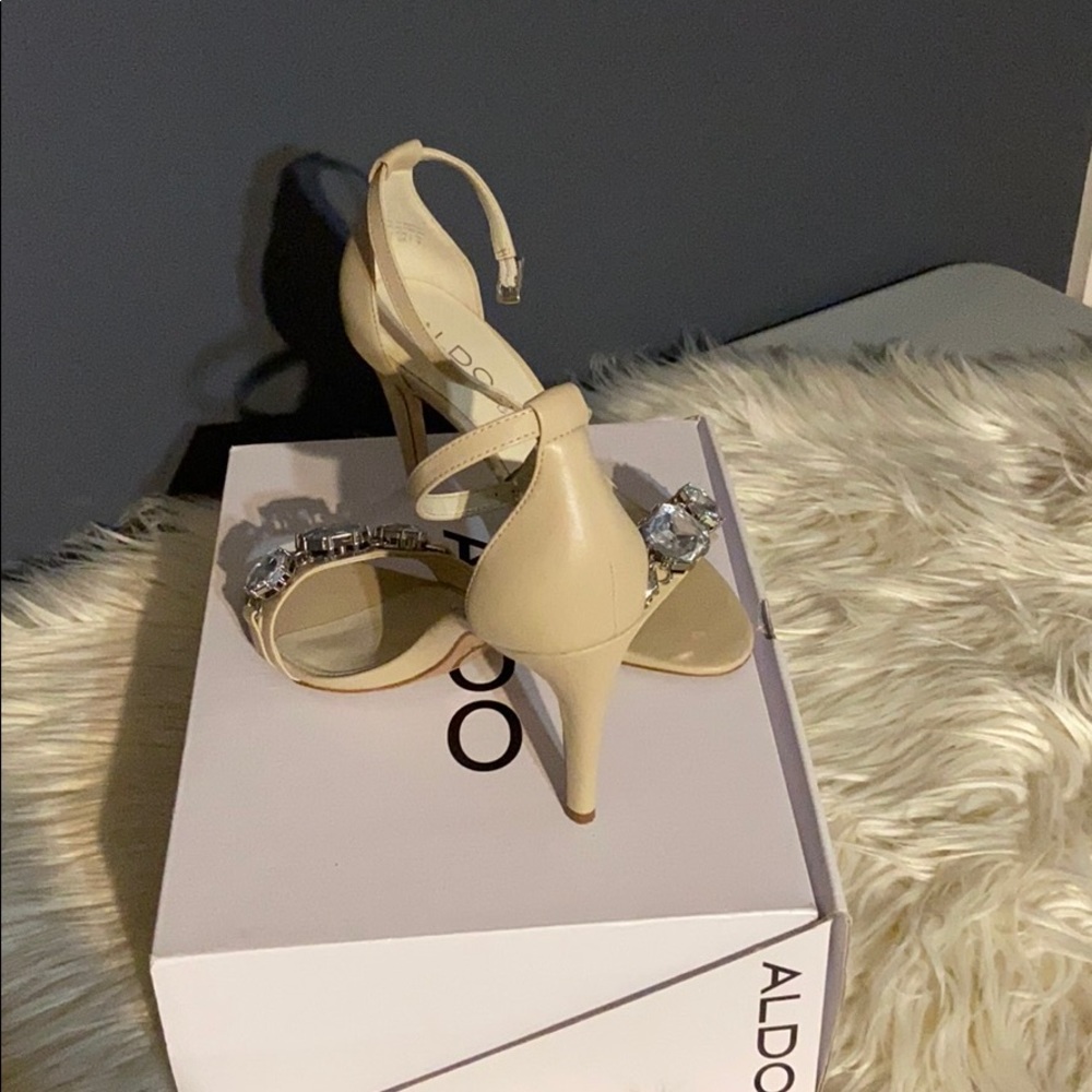 Sandals - Picture 2 of 3